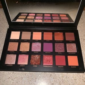 Huss Desert Dusk Palette